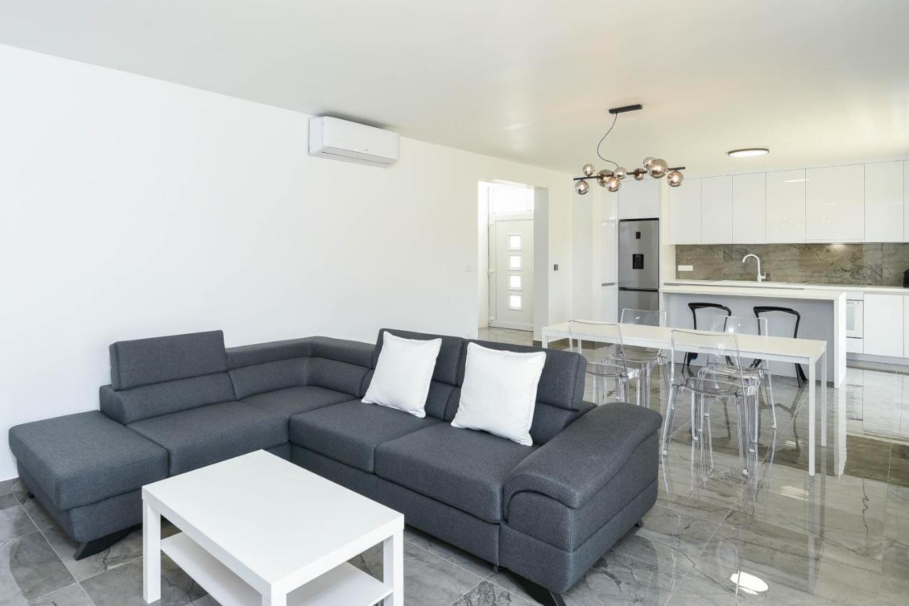 Apartment Marina *
